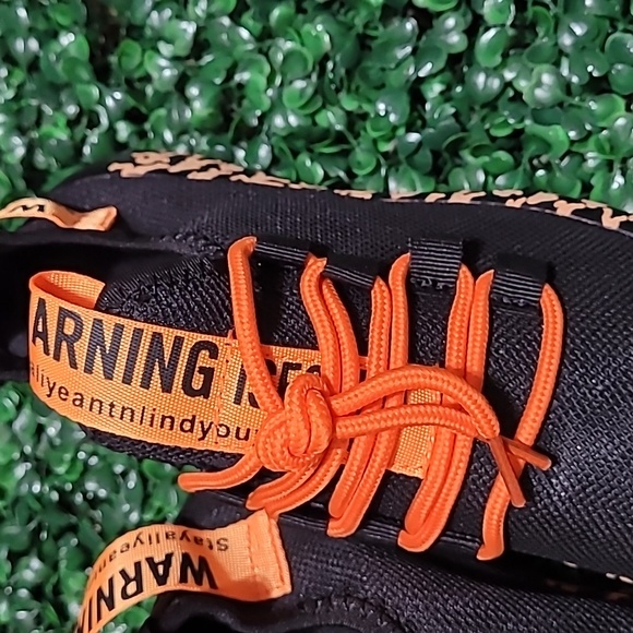 New, 6.5 Women's Shoes - Picture 2 of 6